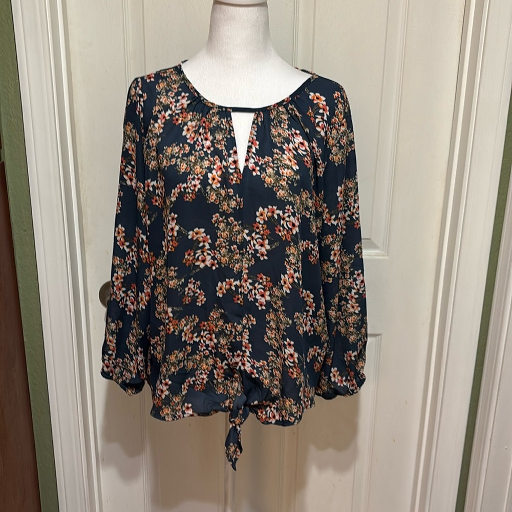 West Kei Women’s Top Blouse Longsleeve Lightweight Blue Floral Size Large